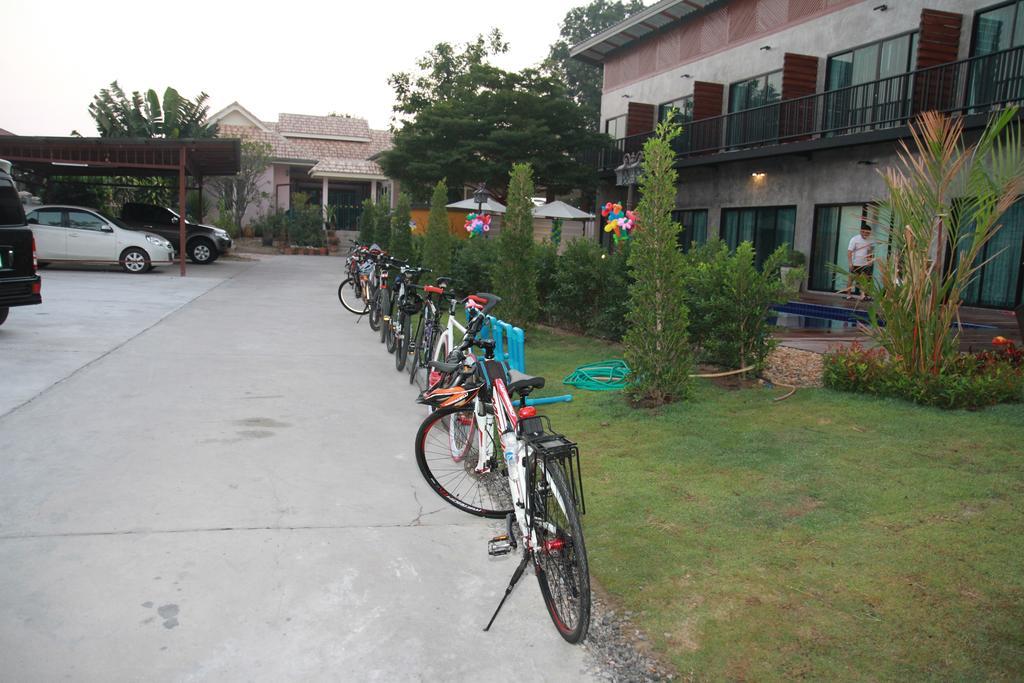 The Bike Loft Family Hostel HHQ Exteriör bild
